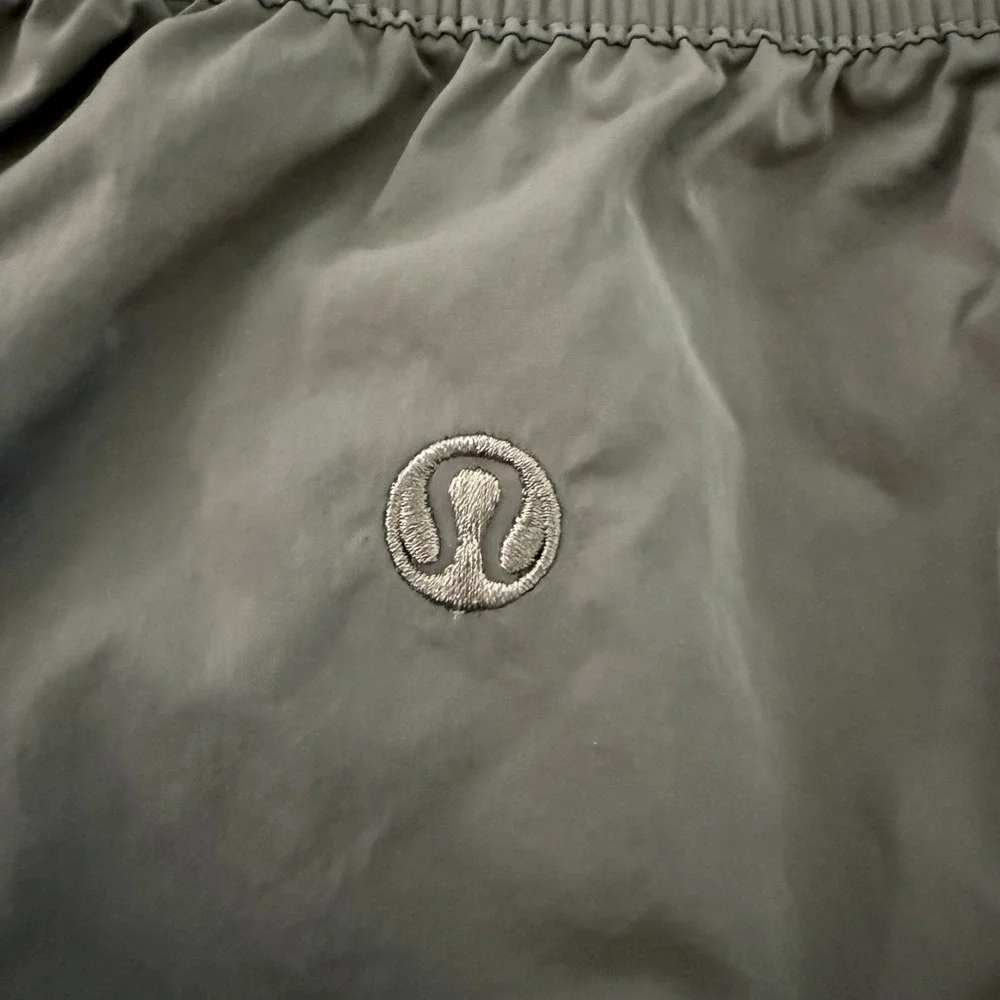 lululemon athletica excellent worn